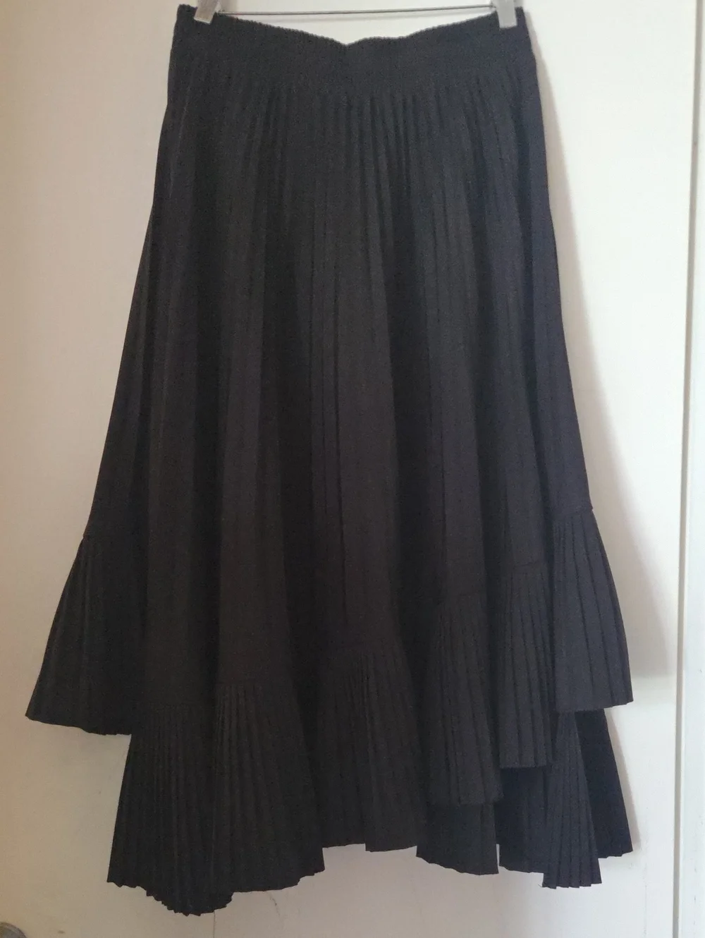 Black Pleated Tiered Women's Skirt